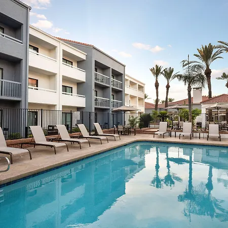 Courtyard By Marriott Phoenix Mesa-2